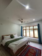 Top Nubra