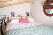 Top Perama