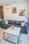 Sea View Luxury Apartments- Harbor View Luxury Suite