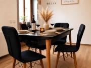 Madalinas House - Cozy Central 2-Bedroom Apartment