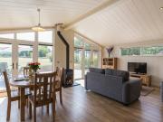 Oak Lodge