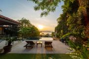 Pool Villa Hill Home