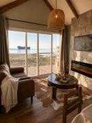 Boutique retreat with ocean views
