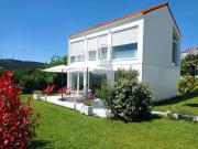 LAR JARDÍN - Casas independientes con parking privado