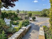 Top Ingleton