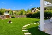 Rena Bianca With Garden