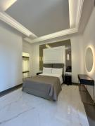 Top Naples