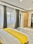 4 bedroom Villa near Airport