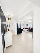 Chic Stays - Modern Arabian 2 BR - Agouza