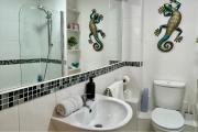 Character Bedford Apartment with Two Bedrooms