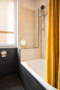 PiotrApartments - Central Warsaw - Walk Everywhere in Central Warsaw