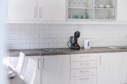 Cozy Stay at Margaret Blvd Prime Buda Location with AC