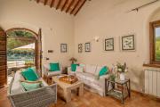 Villa Montebella Countryside Retreat in Montepulciano