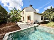 Maison moderne, 4 chambres avec piscine à Nîmes