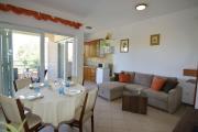 Equipped flat just a short walk from the beach