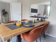 Orange Suite - Business & Relax in Großenbaum