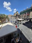 Top Naples