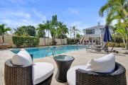 Top Lake Worth