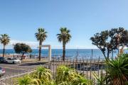 Seaside 2-Bedroom Apartment on Beach Road