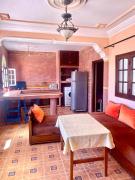 spacious 2br terrasse, walk to beach, wi-fi