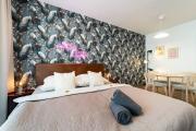 Rose Garden Terrace Apartment