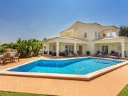 Villa in Alvor with swimming pool