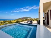 Top Oia