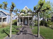Bungalow in South Holland by the Water