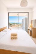 Best Seaview in Larnaca - 2 BDR Apt - 2 Min Walk to Beach