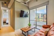Industrial loft just steps from El Tesoro, with views, Wi-Fi, and AC