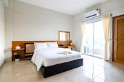 Top Lat Krabang