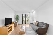 Bright Apartment with Balcony & Parking | Bonfim