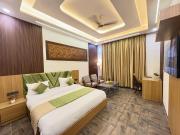 Highway Resort With Swimming pool & Spa