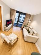The Paddington Residence - Paddington Central, Balcony with Canal Views, Air Con, Parking