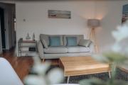 18 The Moorings