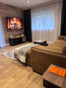 Stylish Norfolk Lodge with Private Hot Tub