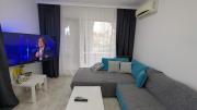 Smokinya Waves - 1BR Apartment - 2 Minutes to the Beach by Flat Mаnager