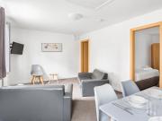 Apartment 40- Ukc9139