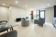 Modern 1 Bed Apt Near Birmingham Airport & NEC