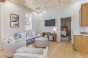 Top Bay Saint Louis