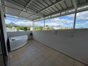 Cozy Penthouse Apartment- 1 min walk to the beach