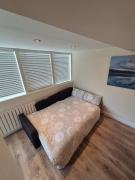 Top Kingswood