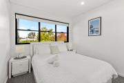 Top Huskisson