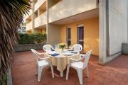 Three room apartment near the beach and the center