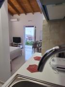 Top Himare