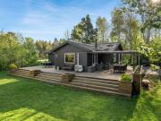 Holiday Home Eine - from the sea by Interhome