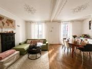 Comfort Parisian Room and Sofa Bed 1 min to Metro M4 & T3A Paris Chambre chez Habitant