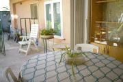 Villa with veranda 300 meters from Lido Gandoli