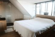 Spacious & luxurious family home on the water in Alkmaar