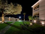L olive Villa